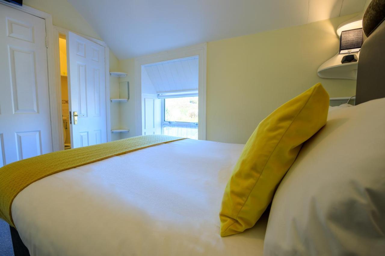 The Waterfront (Adults Only) Hotel ดิงเกิล ภายนอก รูปภาพ