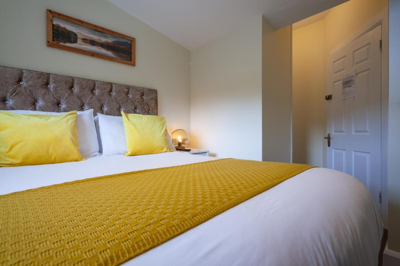 The Waterfront (Adults Only) Hotel ดิงเกิล ภายนอก รูปภาพ